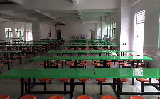員工餐廳設(shè)計(jì)哪個(gè)比較好